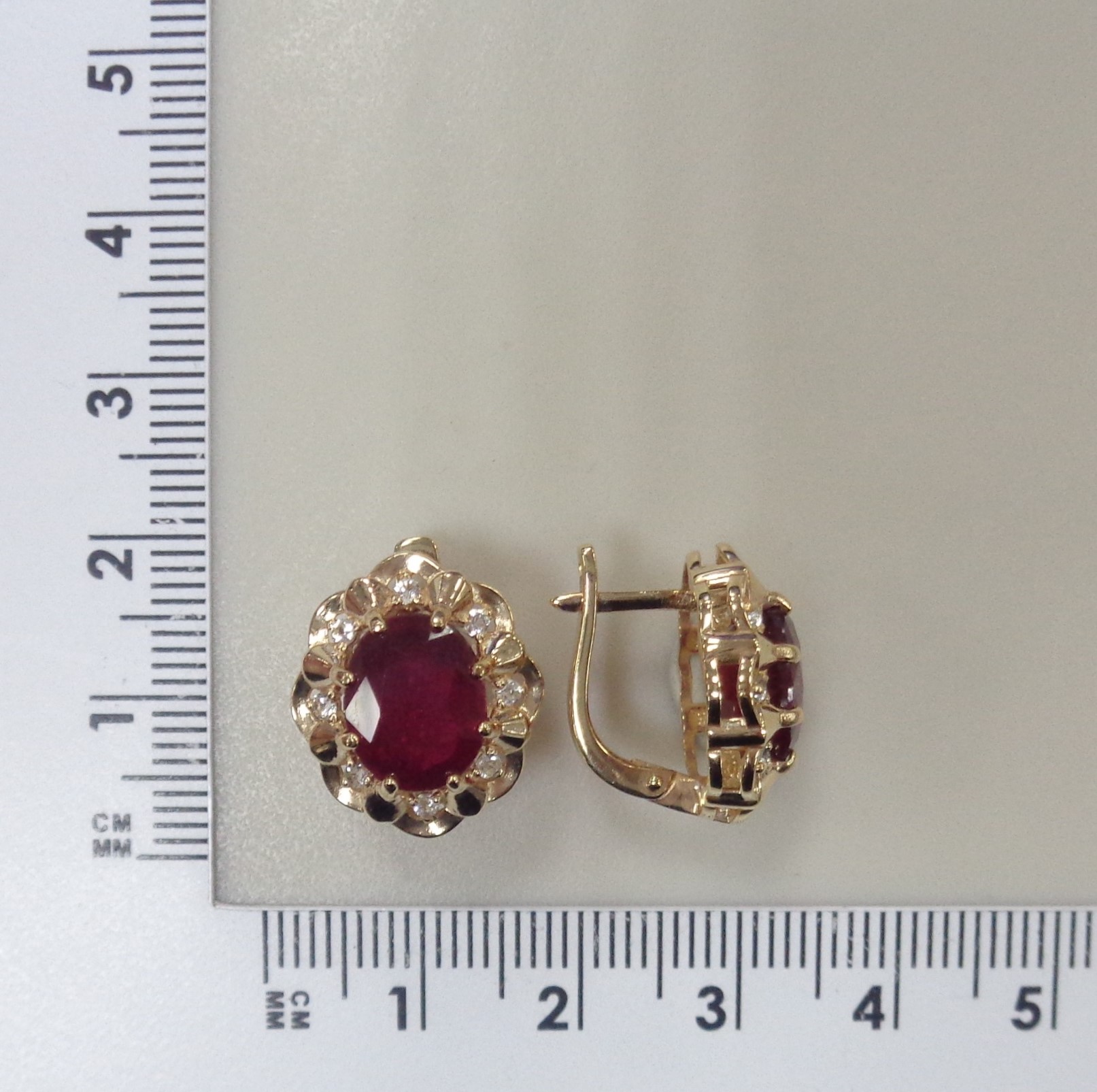 Серебряные серьги с рубинами